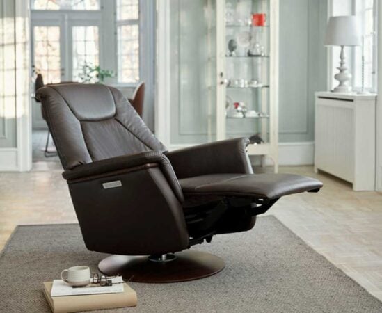 Man Wah Six Piece Leather Sectional Clearance 6