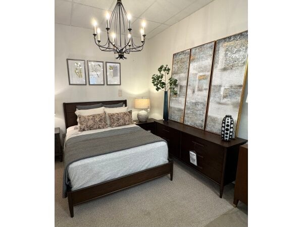 Bassett Walnut Queen Bed, Dresser, and Night Stand Bedroom Sets