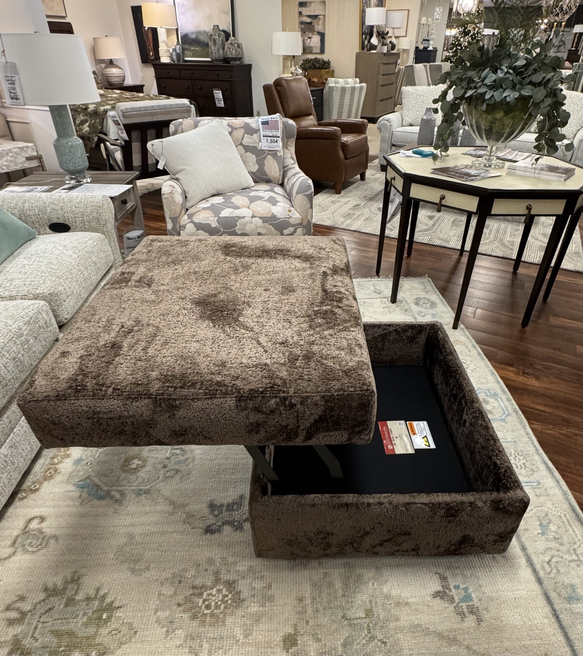 Craftmaster Storage Ottoman 🇺🇸 Inv.#15471